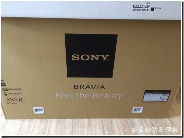 Sony BRAVIA 49X8500B boxed